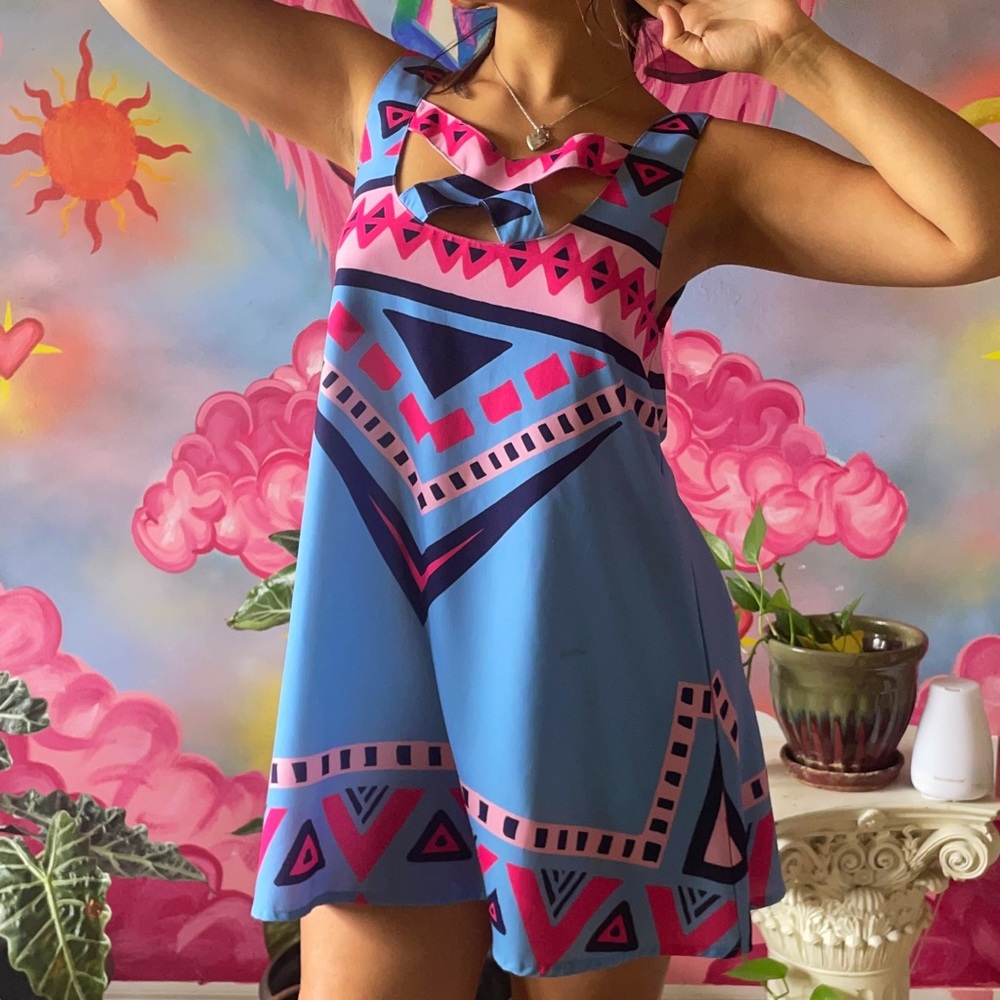 Colorful Abstract Dress - Picture 2 of 3